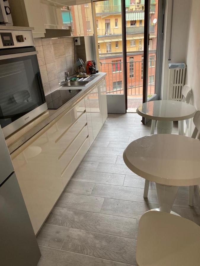 Hotel Domus Dotta New Bologna Exterior foto
