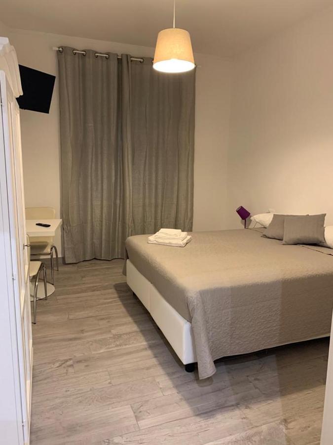 Hotel Domus Dotta New Bologna Exterior foto