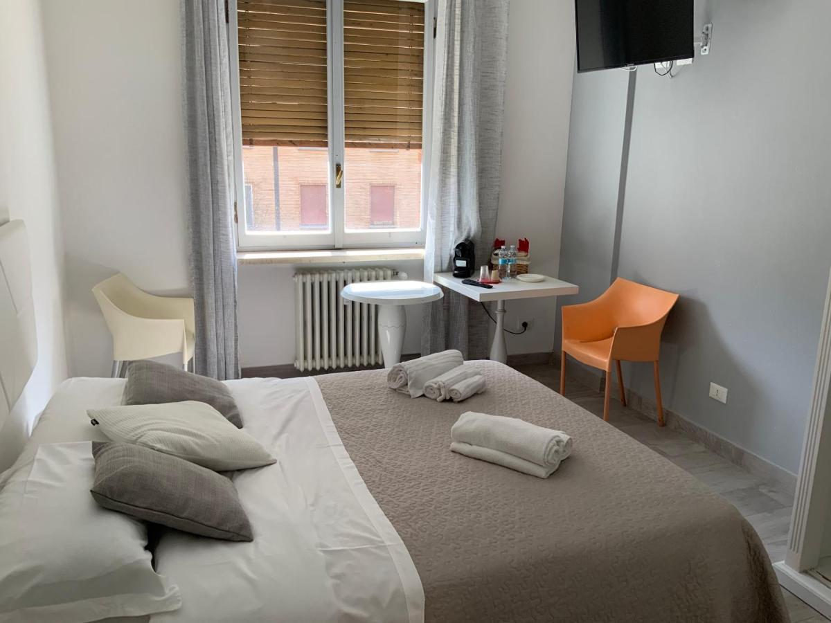 Hotel Domus Dotta New Bologna Exterior foto