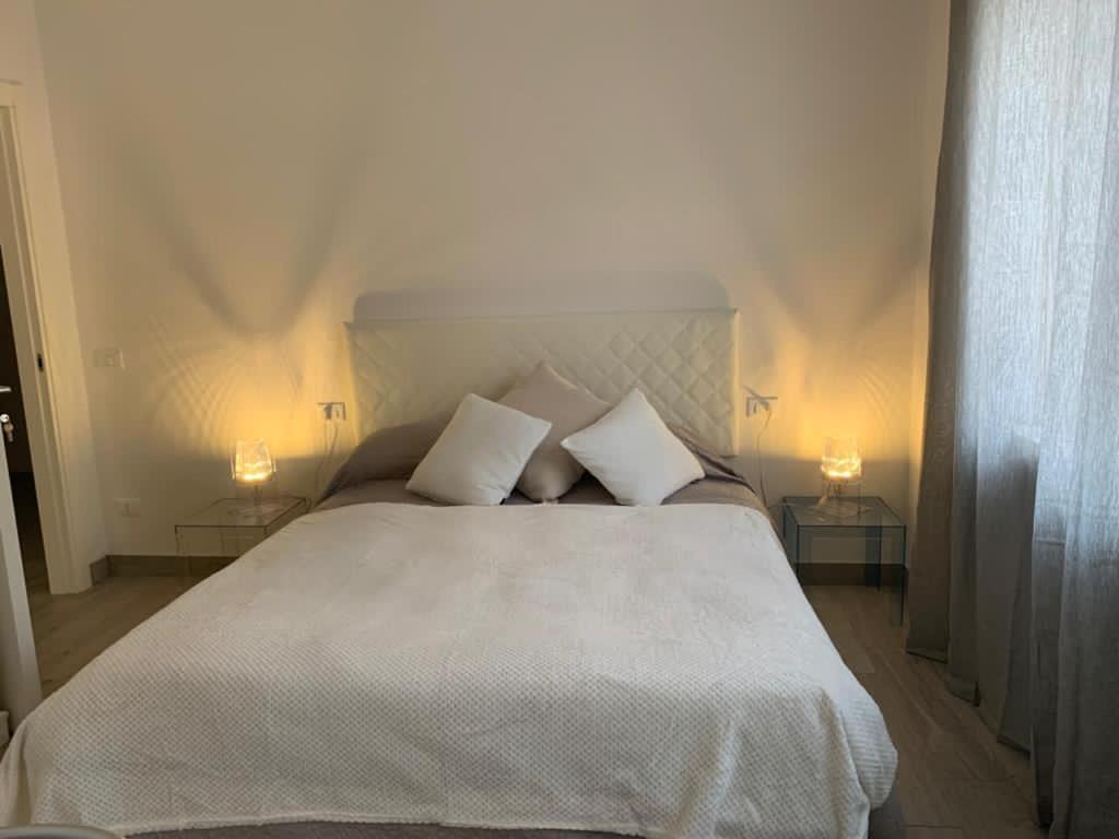 Hotel Domus Dotta New Bologna Exterior foto